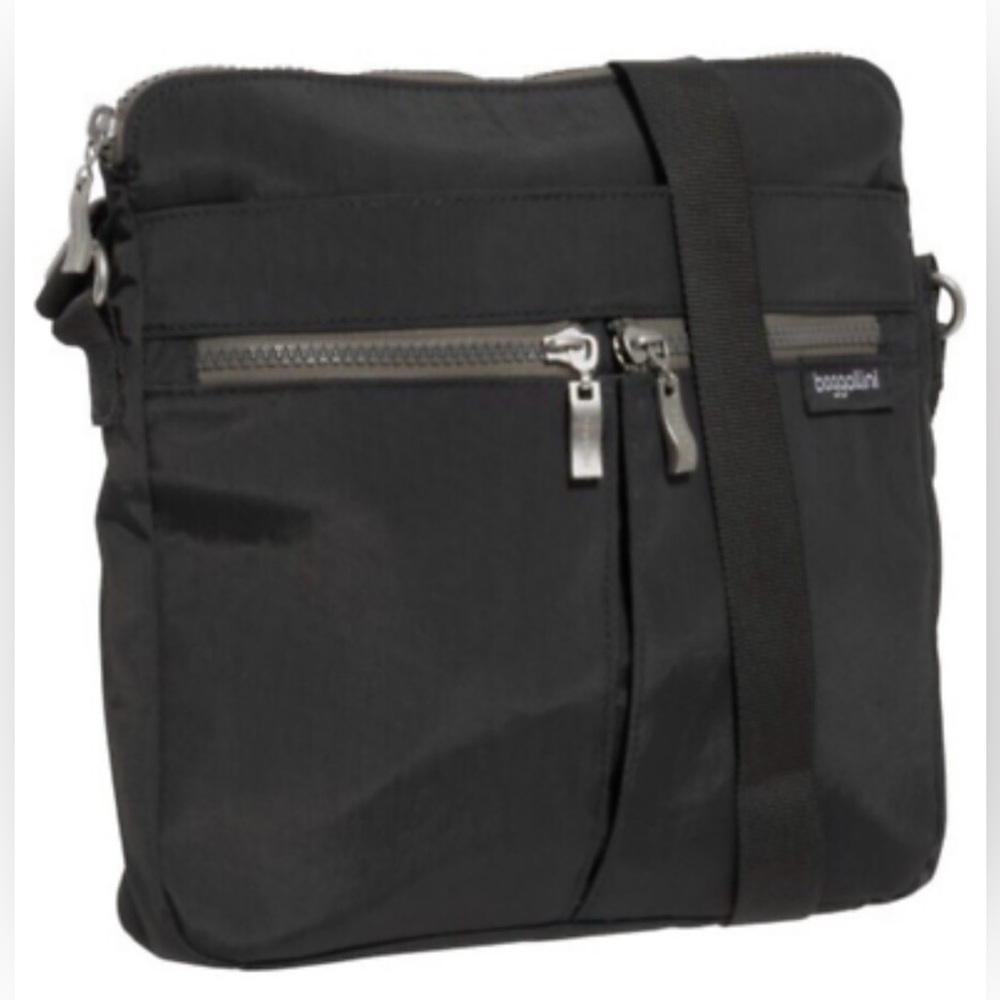 Baggallini Black Crossbody Bag with Durable Fabric and Sleek Design larger size!